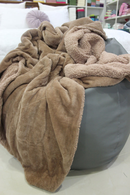 Manta Super Soft Taupe